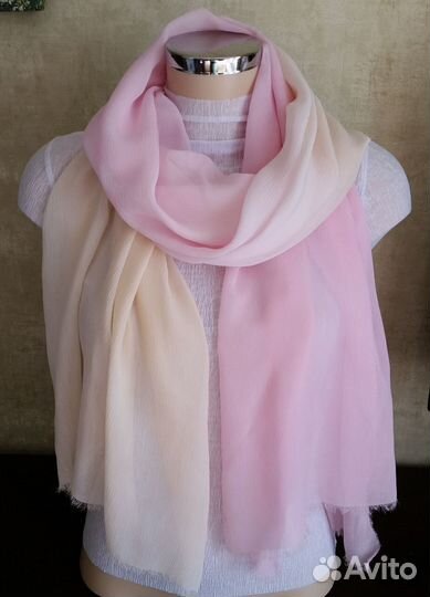 Шарф розово-бежевый шелковый ручная работа