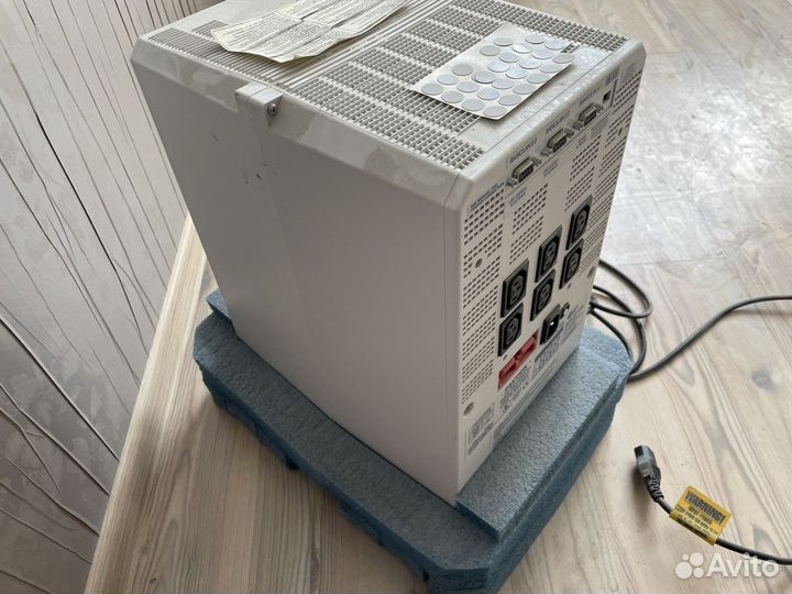 Ибп TrippLite SmartPro Net UPS INT 2200 VA