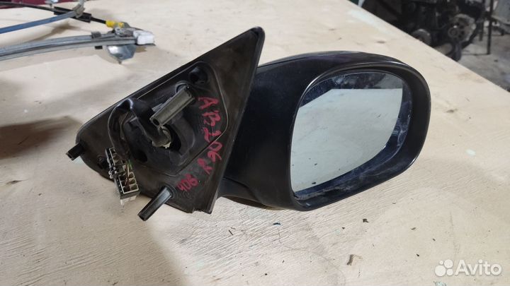 Зеркало наружное правое Peugeot 406