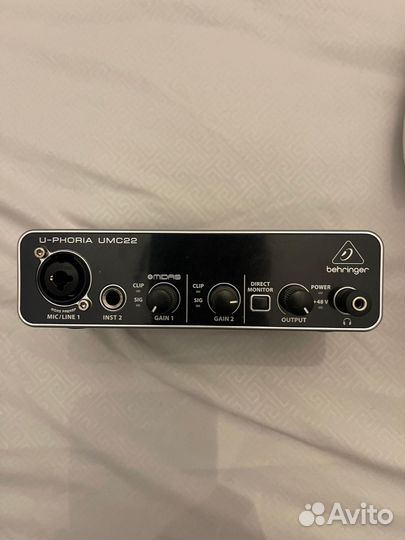 Звуковая карта Behringer u phoria umc22