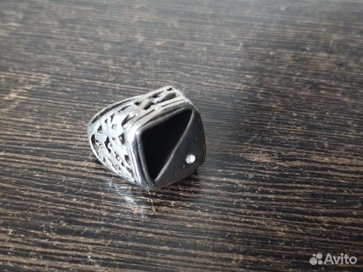 Перстень печатка