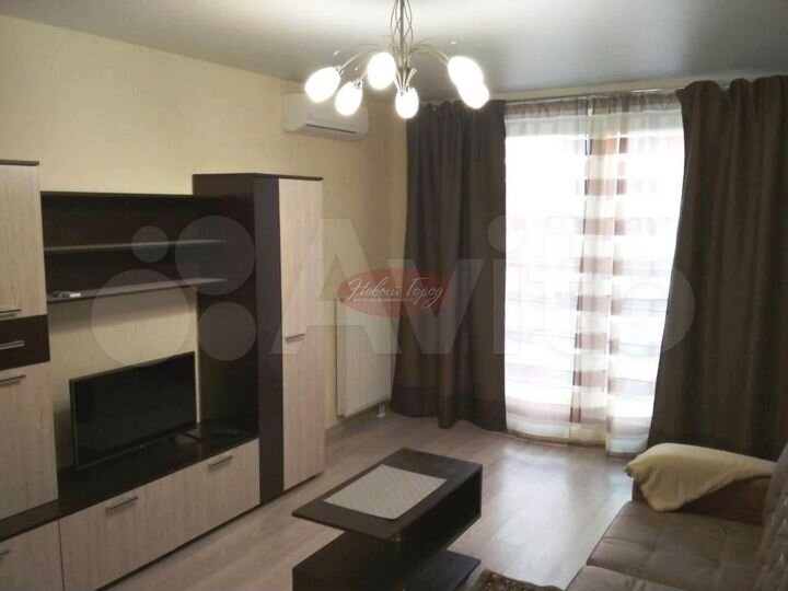 2-к. квартира, 56 м², 8/17 эт.