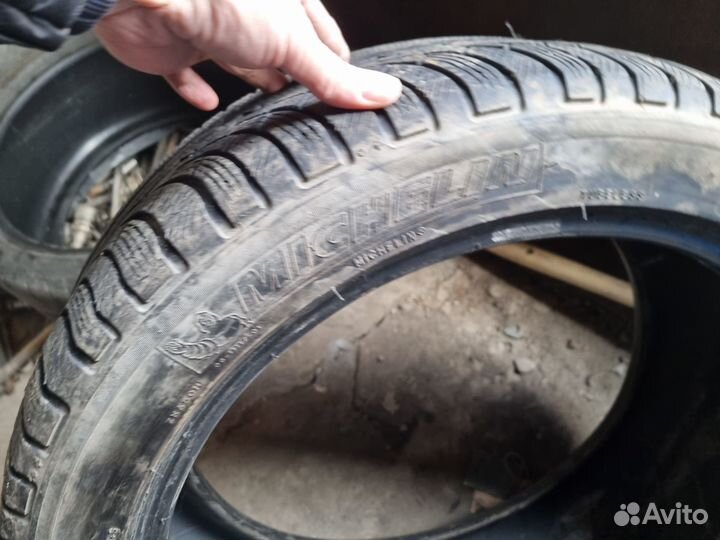 Michelin Pilot Alpin 245/45 R18