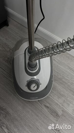 Отпариватель для одежды напольный