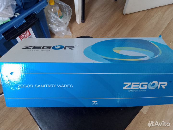 Смеситель для ванны новый