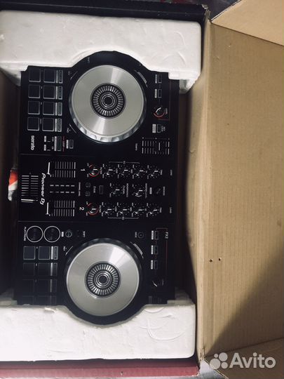 Dj контролер DDJ SB3