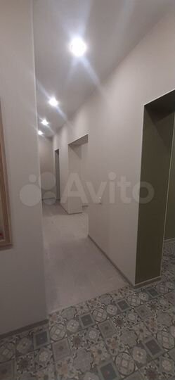 2-к. квартира, 60 м², 4/4 эт.