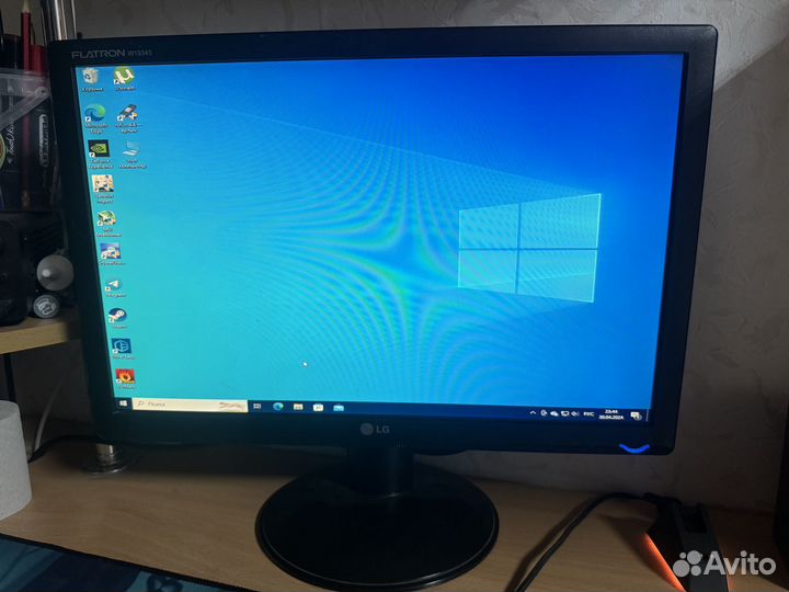 Монитор LG 19