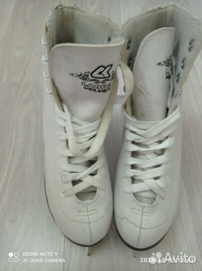 Коньки фигурные детские 38 размер