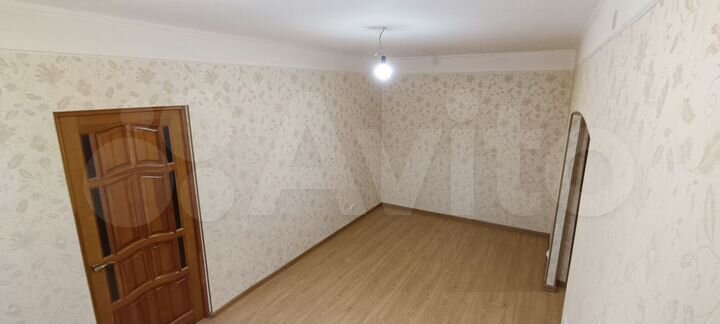 2-к. квартира, 42 м², 1/5 эт.