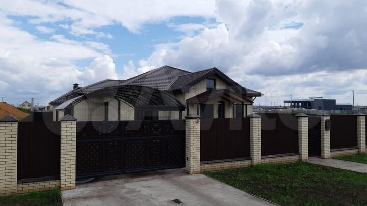 Коттедж 139 м² на участке 8 сот.