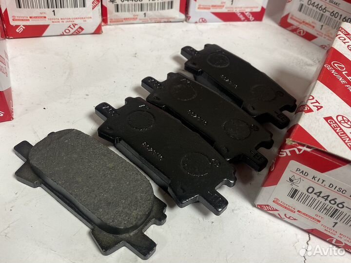 Тормозные колодки задние Lexus RX 300/330/350