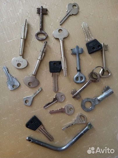 Ключи. Цифра на дверь