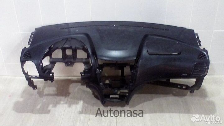 Торпедо Hyundai Solaris 2010-2017