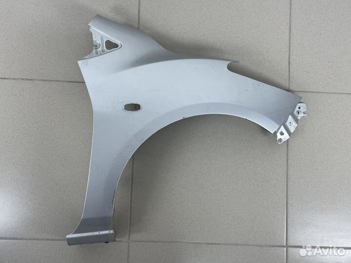 Крыло переднее правое Мазда 2