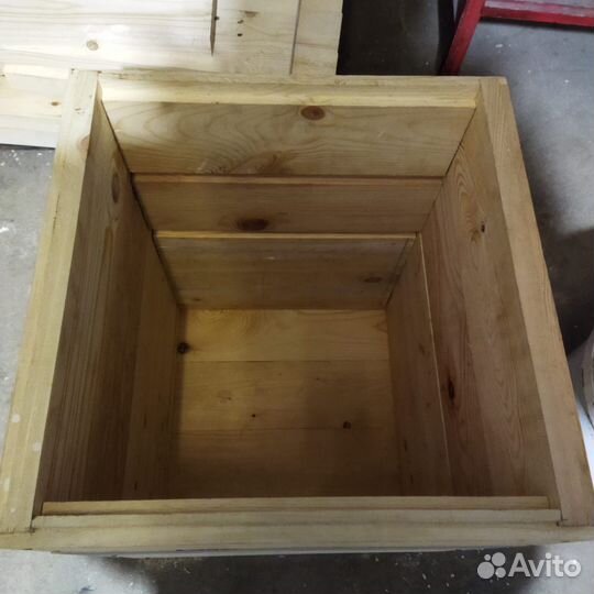 Улья для пчел, рамконосы, ловушки, пчелопакеты