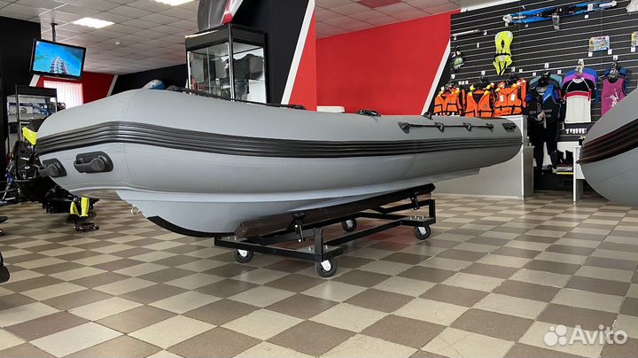 Лодка RIB навигатор 400R