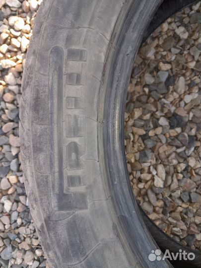 Pirelli P Zero 235/50 R19 и 255/45 R19 W