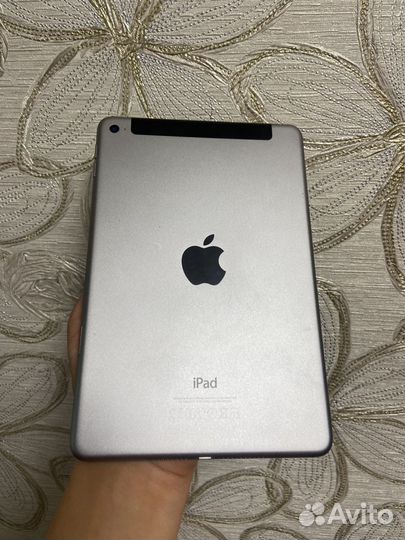 iPad mini 4