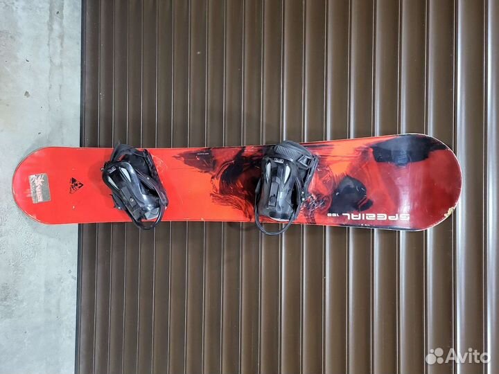Сноуборд + крепления + ботинки