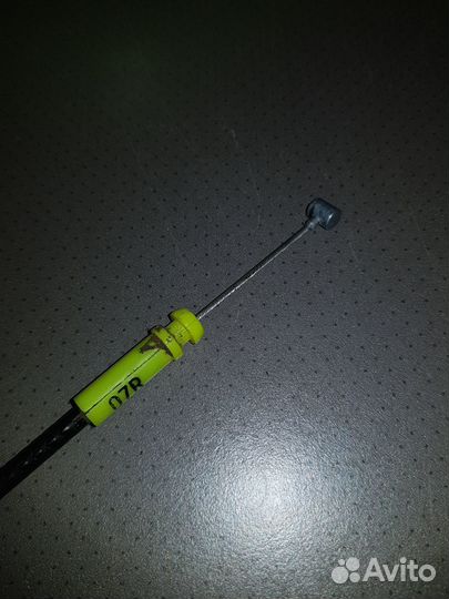 Тросик замка задней левой двери Toyota Premio 240