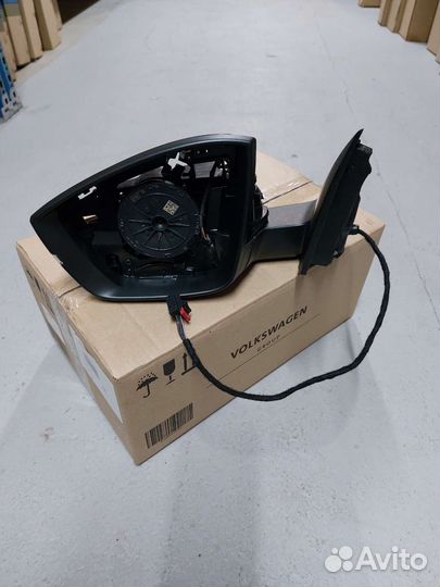 Зеркало левое Skoda Kodiaq новое оригинал