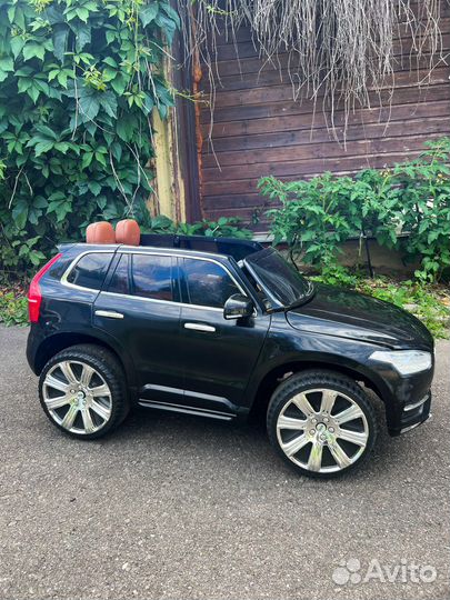 Электромобиль детский Volvo XC90