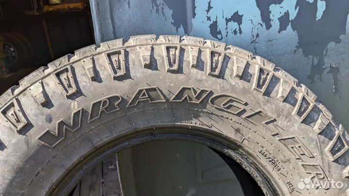 Goodyear Wrangler DuraTrac 265/70 R16
