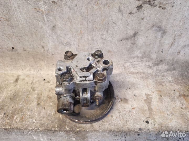 Насос гур Mazda Xedos 6 2.0 KF