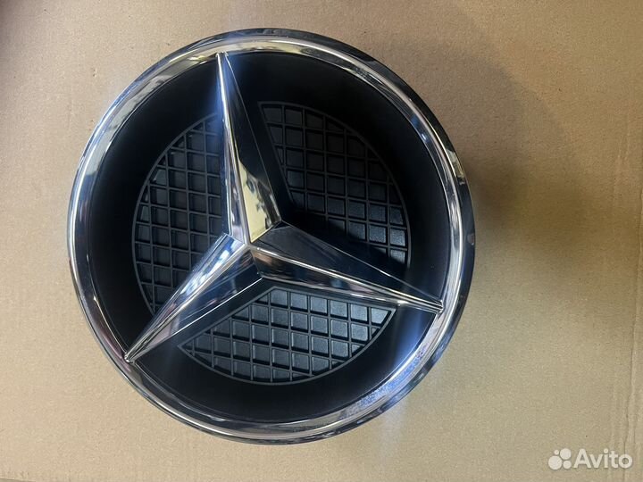 Новая эмблема Mercedes A0008880100