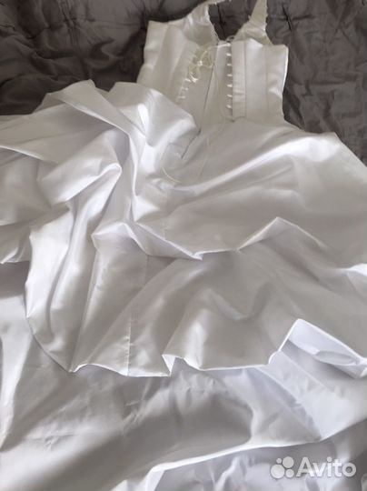 Платье свадебное белое или на выпускной