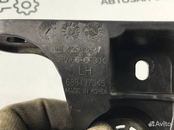 Кронштейн (крепление) радиатора Buick Encore GX