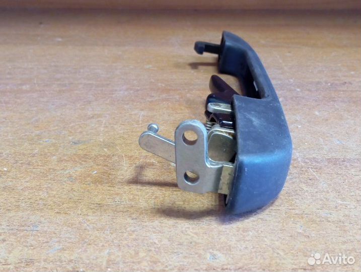 Ручка двери наружняя задняя правая Audi 100 седан