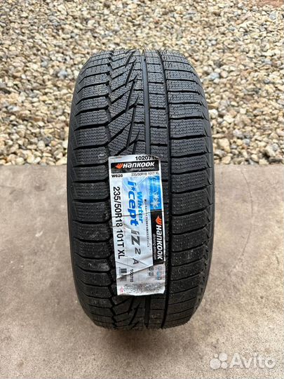 Hankook Winter I'Cept IZ2A 235/50 R18