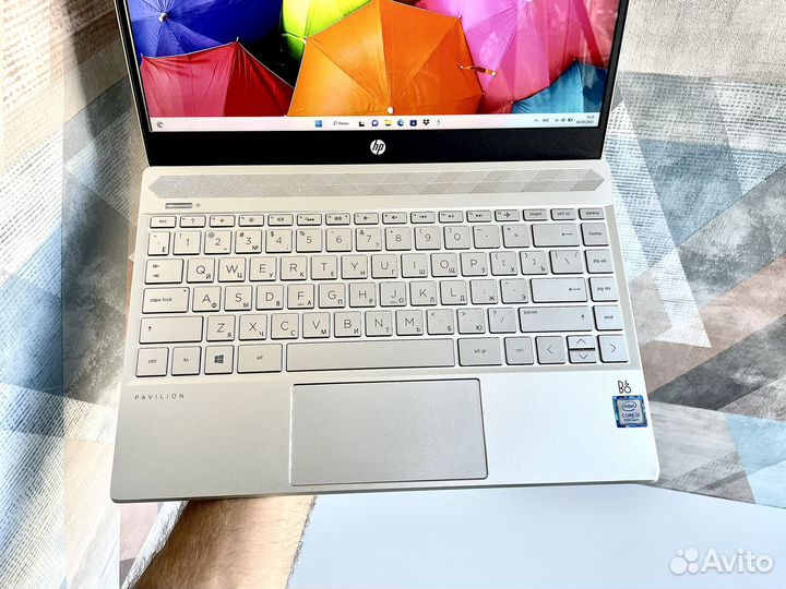 HP pavilion 13-an0071ur