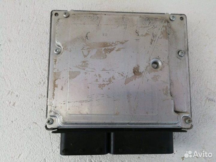 Блок управления двигателем Mercedes-Benz Vito W639