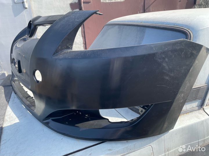 Бампер на тойота аурис 2011