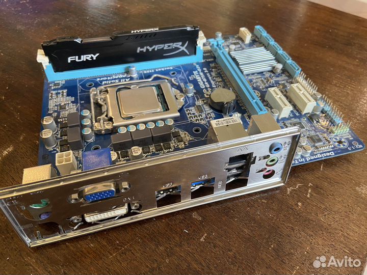 Комплект Xeon e3 1240(аналог i7),материнка,память