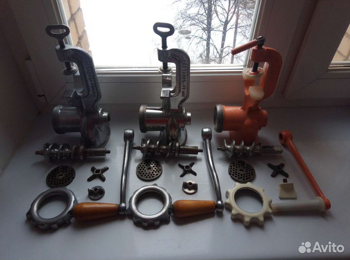 Кастрюли, сковороды, мясорубки, чайник, тарел. свч