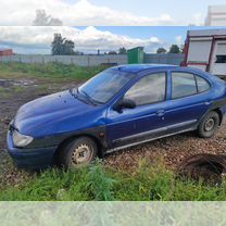 Renault Megane 1.4 MT, 1997, 280 000 км, с пробегом, цена 53 000 руб.