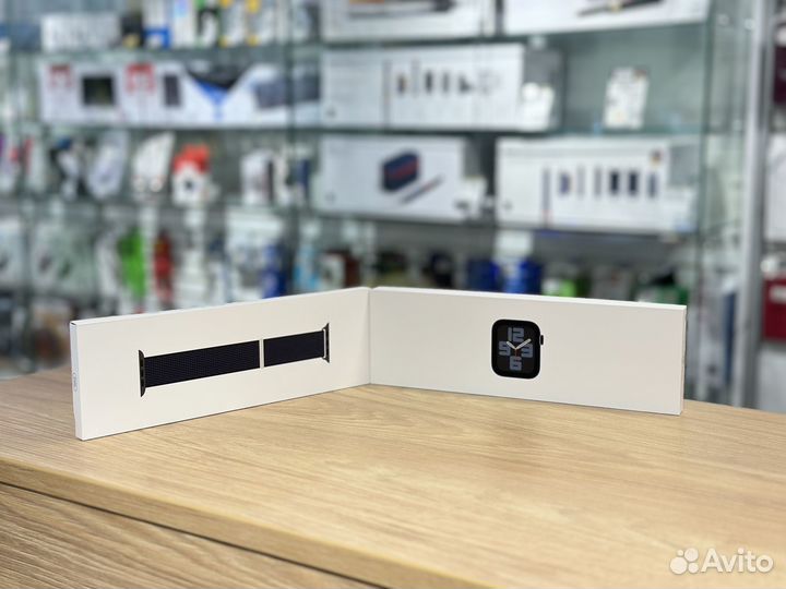 Apple Watch SE 2023 40mm Midnight Sport Loop