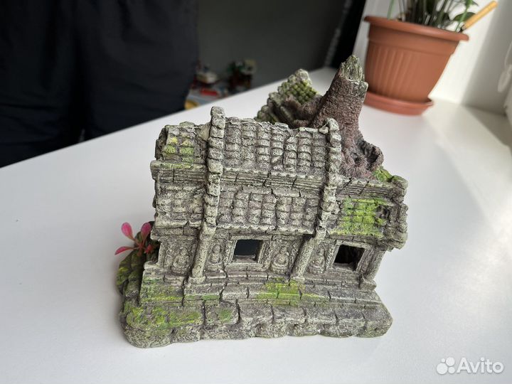 Декорации для аквариума замок