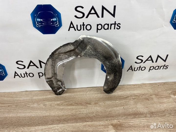 Пыльник тормозного диска передний левый Bmw 3 F30