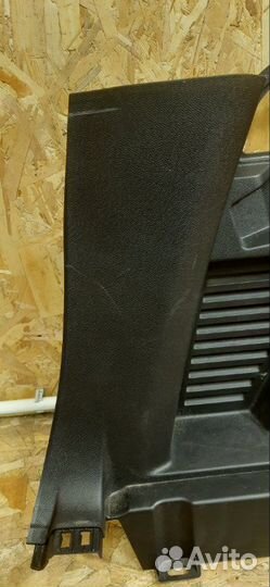 Обшивка багажника Peugeot 5008 2.0 дизель 2018