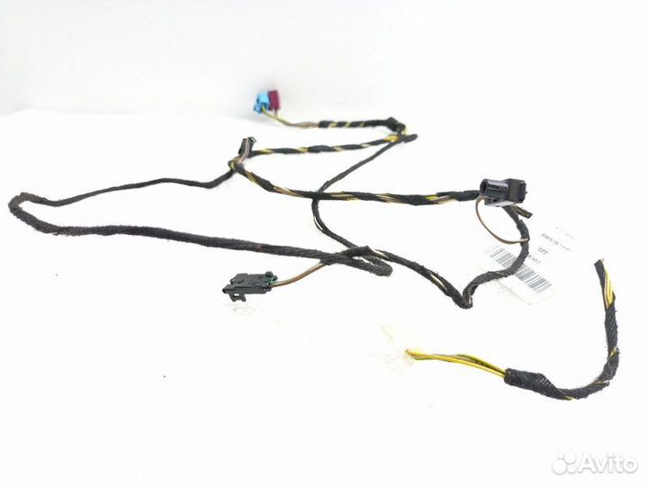 Проводка двери задняя левая Mercedes-Benz E-Class