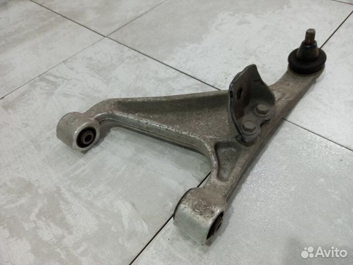 Рычаг подвески передний правый Infiniti G37 coupe