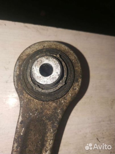 Передний рычаг нижний поперечный Audi A6 C6