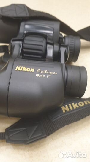 Бинокль Nikon Action 10 х 40