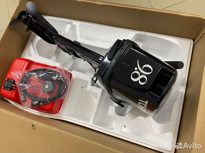 Лодочный мотор Tohatsu M 9.8