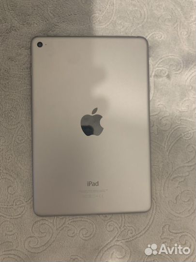iPad mini 4